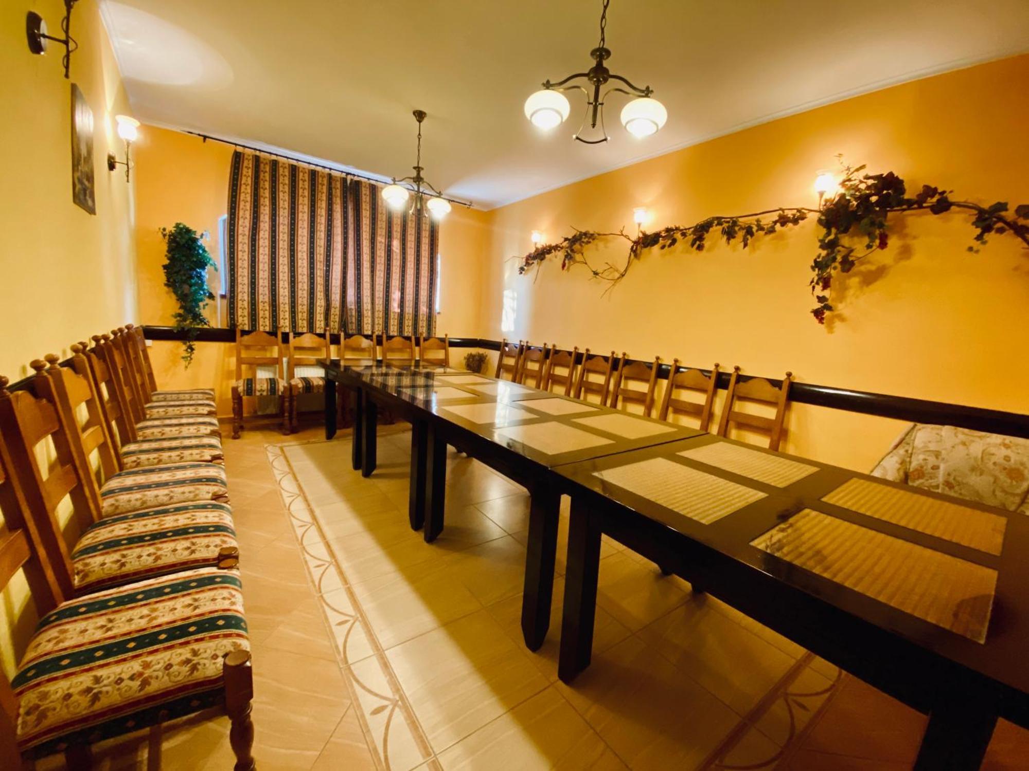 Pensiunea Crocus - Sauna & Billiard โปยานาบราซอฟ ห้อง รูปภาพ